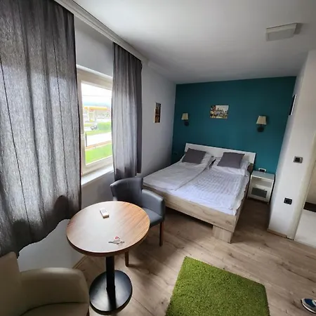 Apartment Admiral1