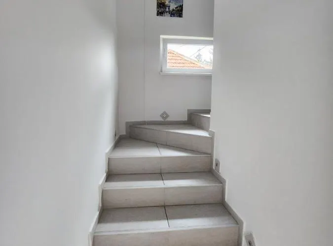 Admiral1 Apartment *